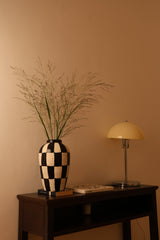Checkmate 01 Vase