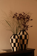 Checkmate 02 Vase