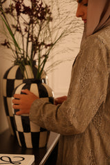 Checkmate 01 Vase