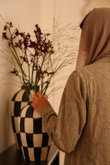 Checkmate 02 Vase