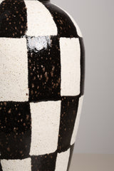 Checkmate 02 Vase