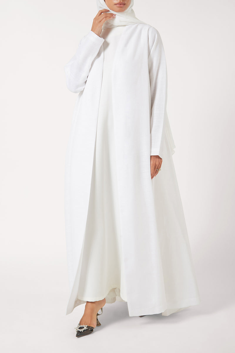 The Mahra | White